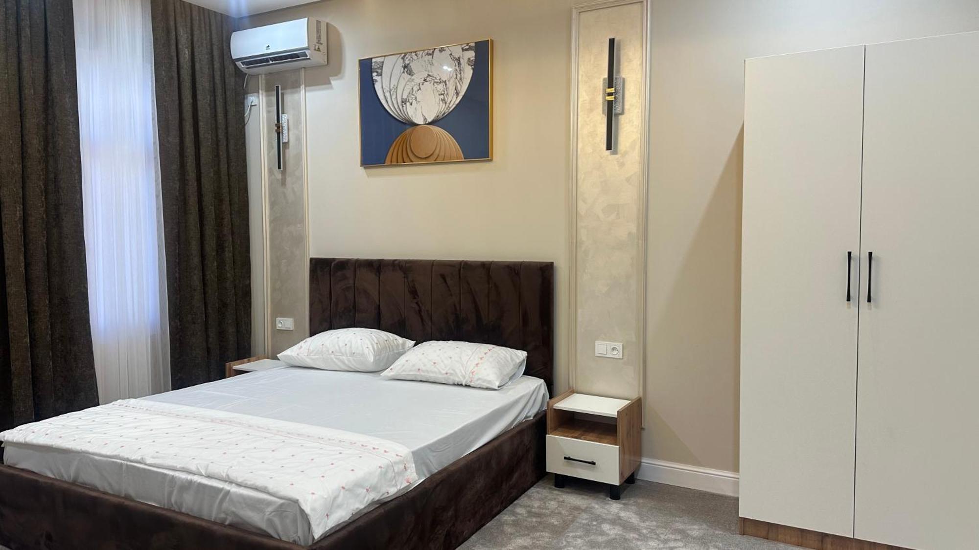 Nazar Hotel & Hostel Turkistan Exteriör bild